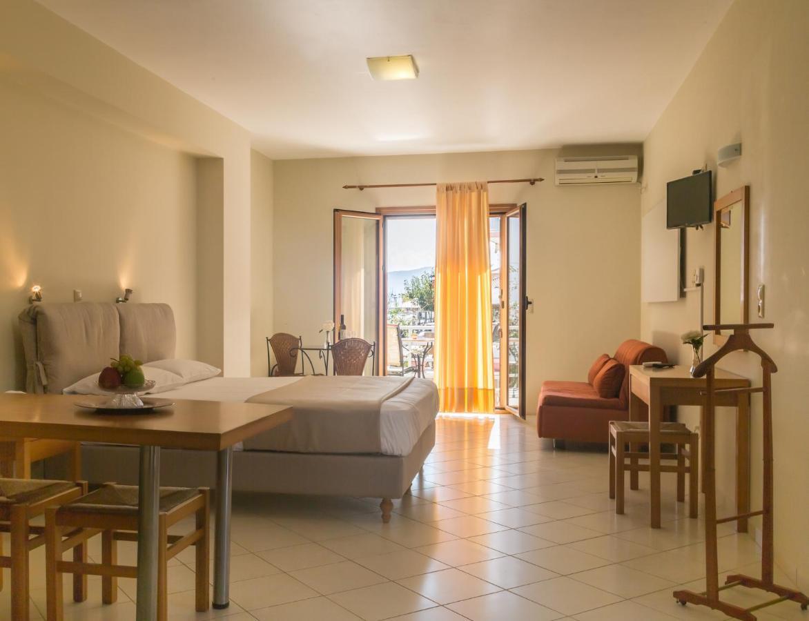 Eleni Suites Methoni Екстериор снимка