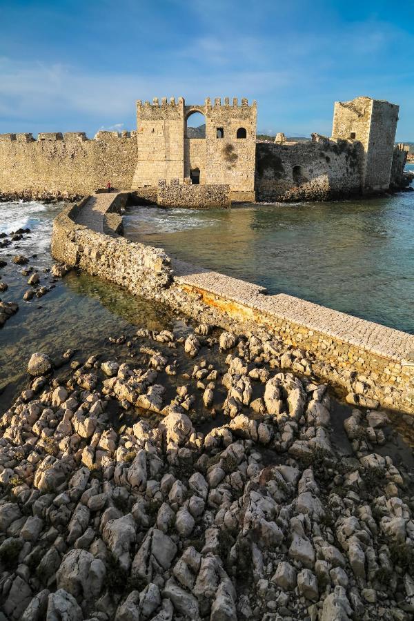 Eleni Suites Methoni Екстериор снимка